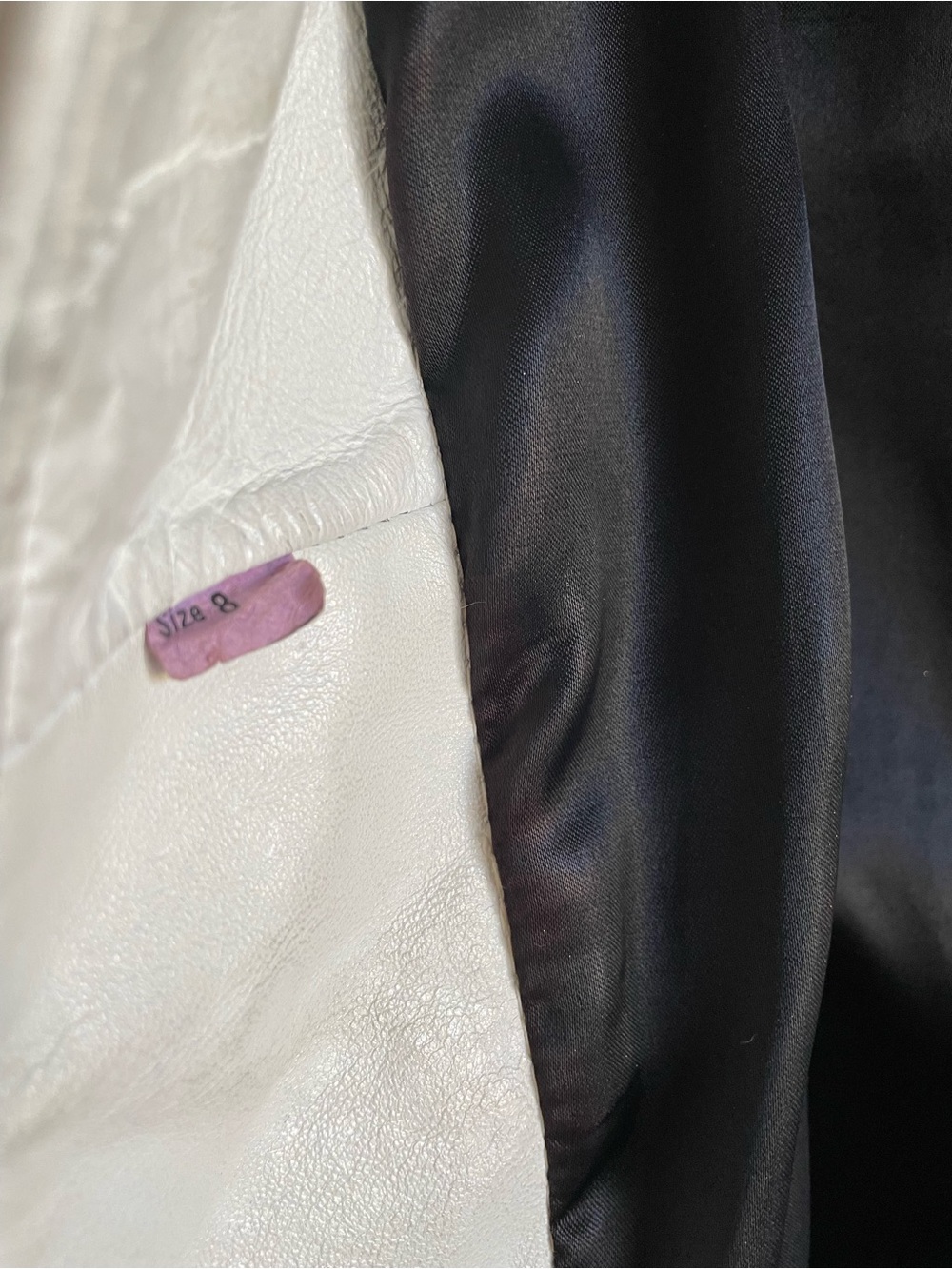 Women's White Leather Coat with Fur Trim - Picture 5 of 6